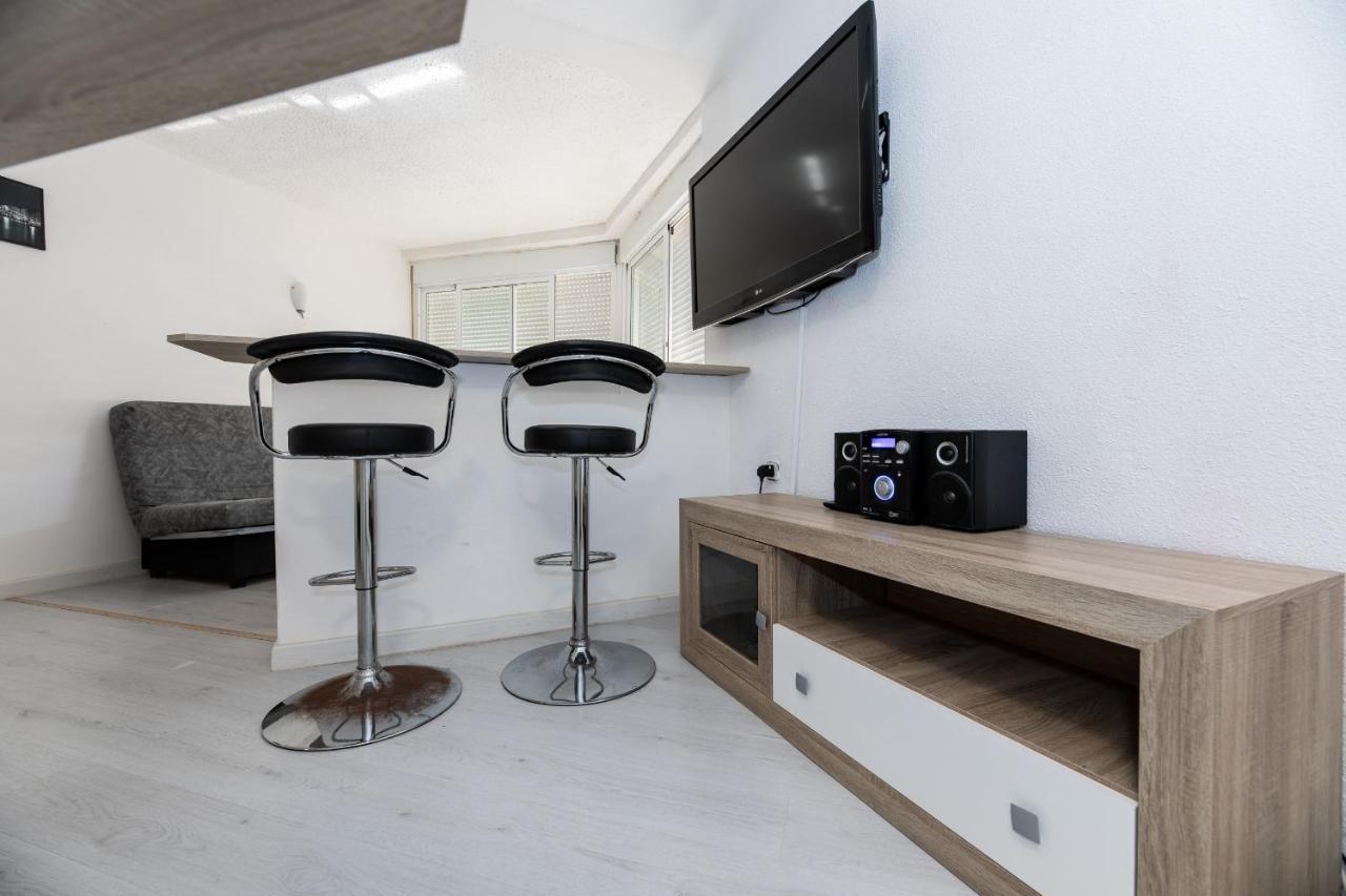 Bright Studio With The Seaview And Swimming Pool Apartment La Manga del Mar Menor Luaran gambar