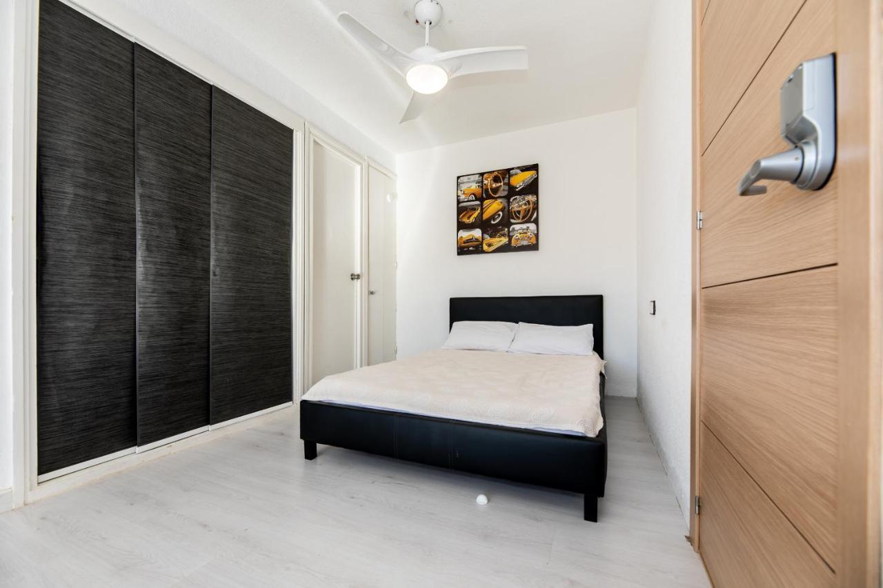Bright Studio With The Seaview And Swimming Pool Apartment La Manga del Mar Menor Luaran gambar