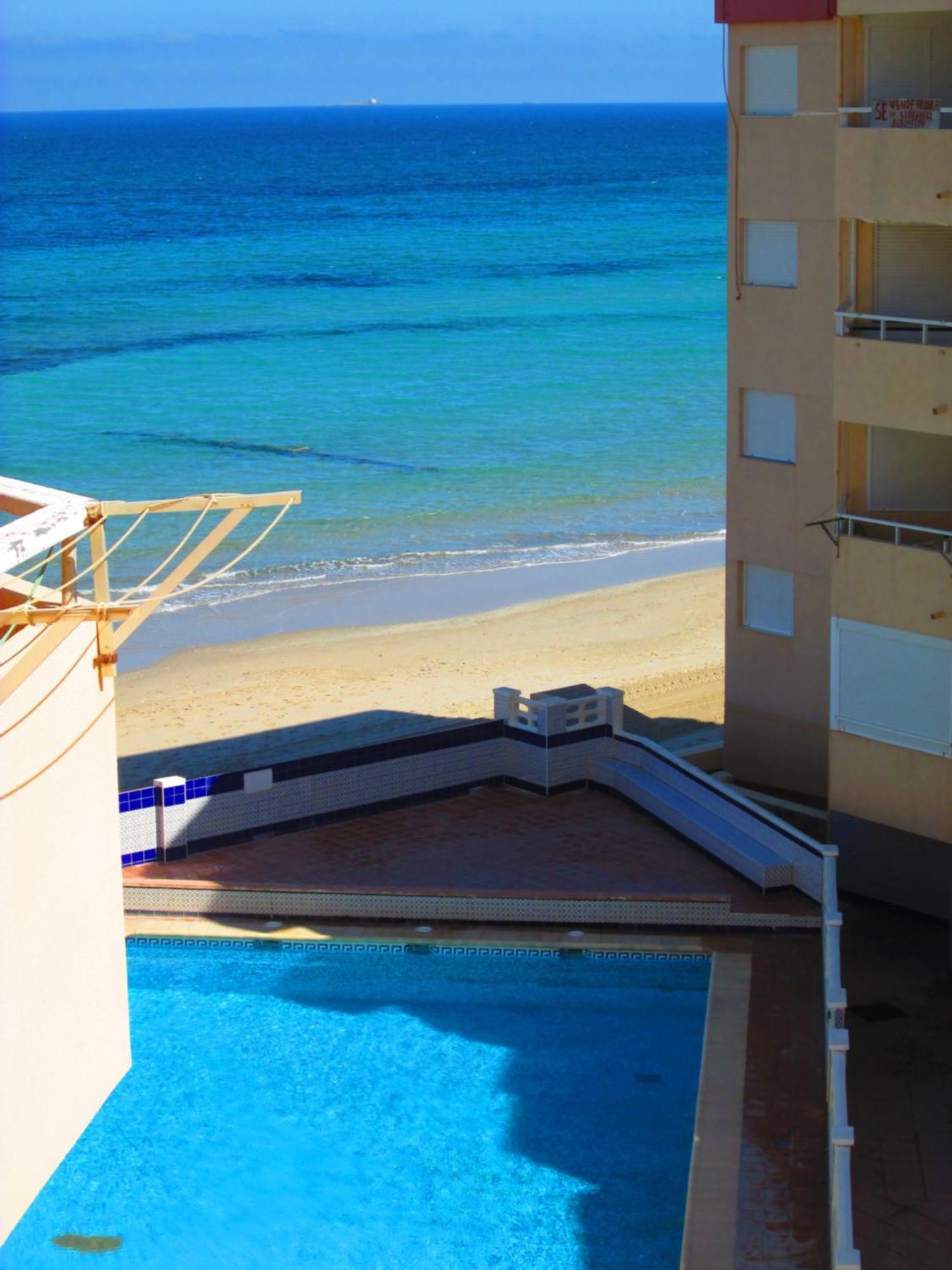 Bright Studio With The Seaview And Swimming Pool Apartment La Manga del Mar Menor Luaran gambar